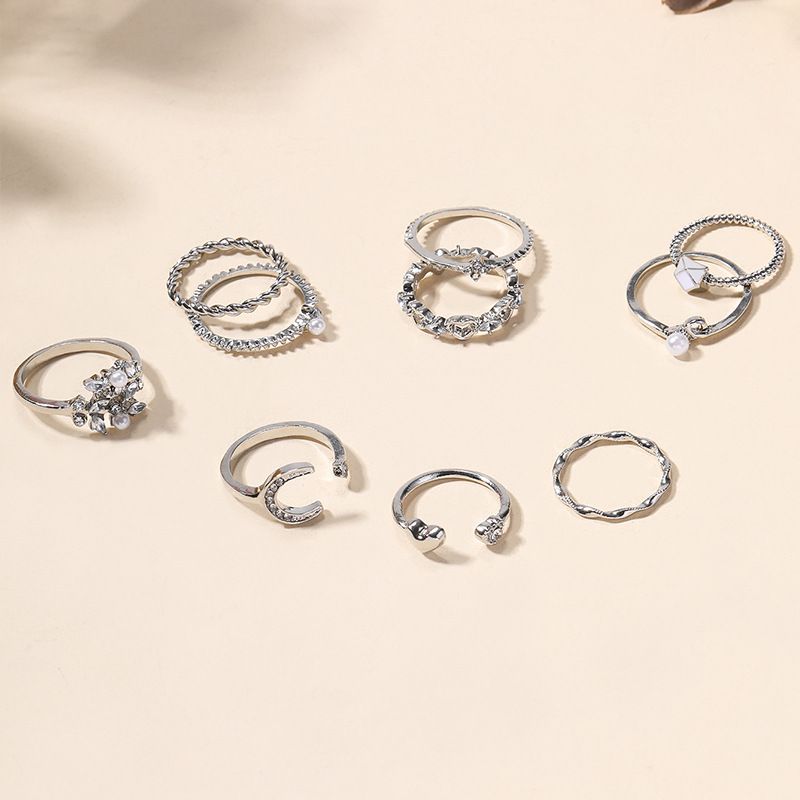 Anello con stella e diamanti, set di 10 gioielli da donna in stile streetwear, stile sociale_voghion.com