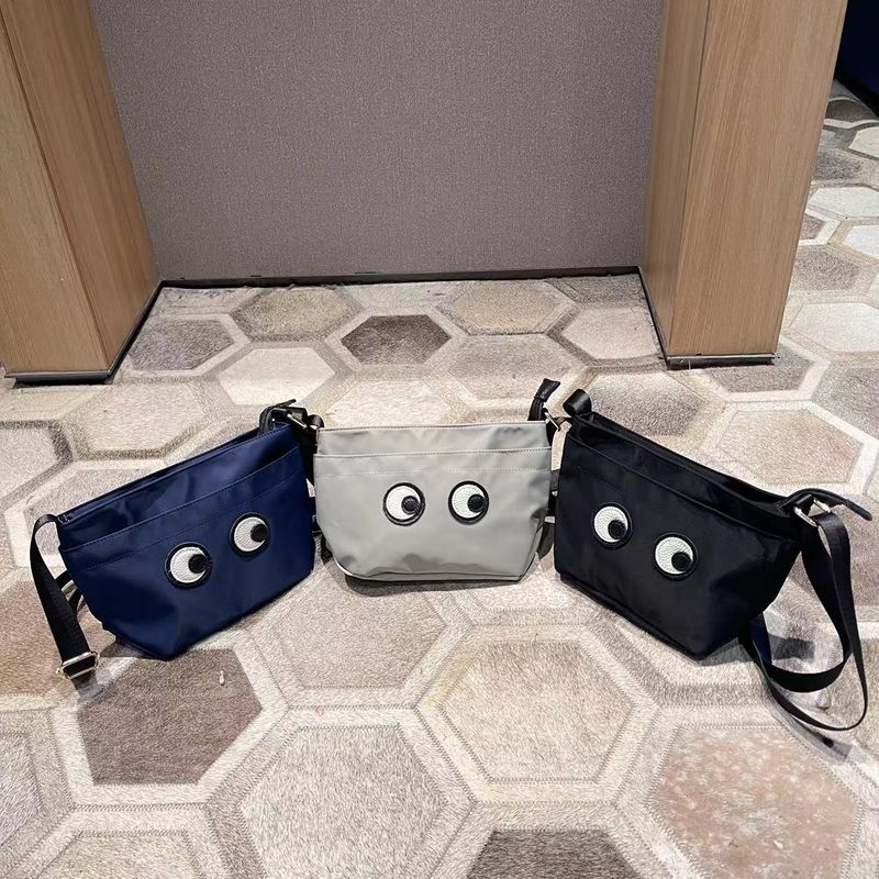 Casual schattige waterdichte lichtgewicht crossbody voor vrouwen, waterbestendige nylon stoftextuur, meerdere compartimenten klein_voghion.com