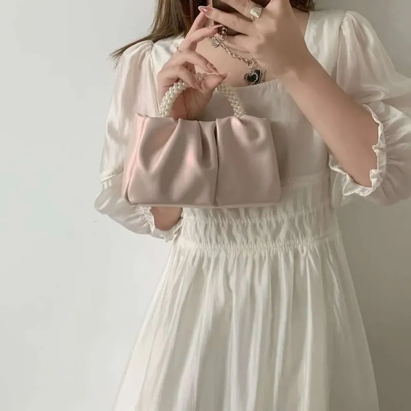 Designer 2025 Mode Perle Griff Frauen Abendessen Kupplung Geldbörse Handtaschen Design Damen Platz Umhängetaschen Weibliche Kleine_voghion.com