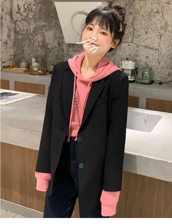 Kadınlar İçin Büyük Boy Blazer – Kore Esintili Günlük Takım Ceket (Bej/Pembe/Siyah/Beyaz) | İşyerinden Hafta Sonuna Kadar Çok Yönlülük_voghion.com