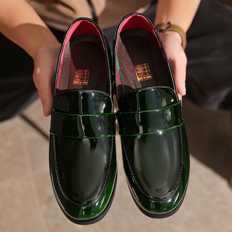 Leder-Loafer mit Stickerei, One-Foot-Business-Leder-Herrenschuhe, trendige High-End-, atmungsaktive und geruchsneutrale Füße_voghion.com