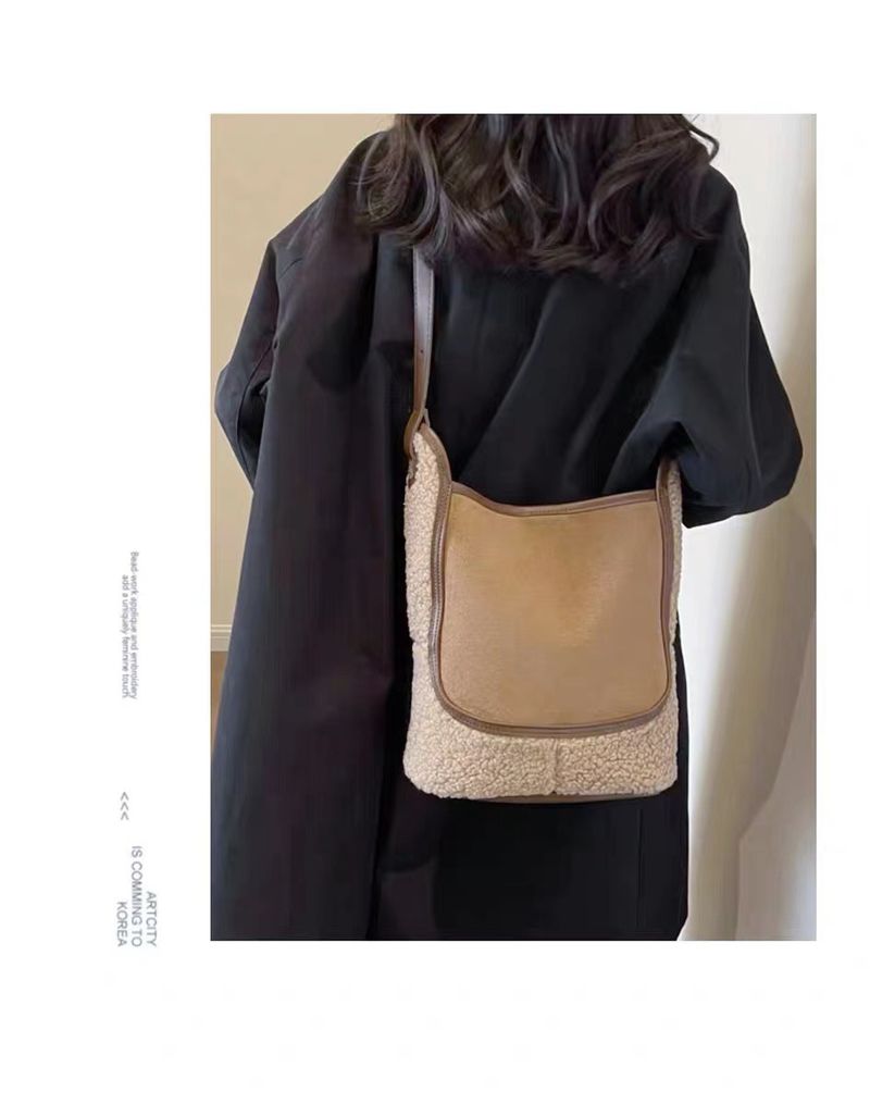 Autumn and winter large capacity lamb wool bucket women's new crossbody tote bag, high-end plush shoulder bag_voghion.com