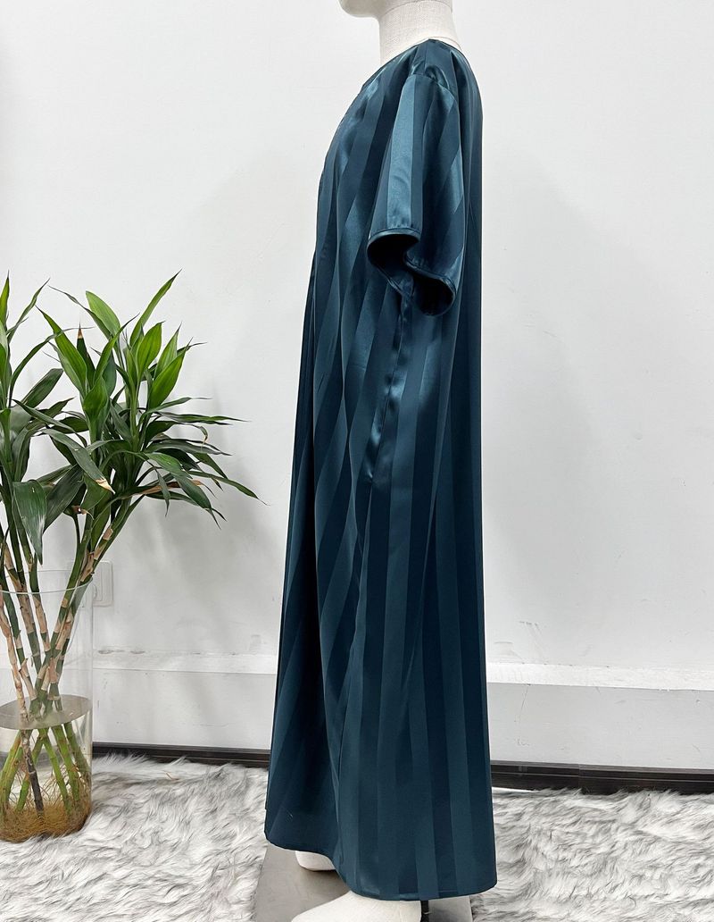 Kinderkleidung Türkisches Jungengewand Besticktes gestreiftes Thobe-Kleid mit kurzen Ärmeln_voghion.com