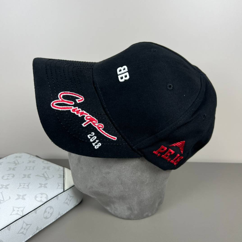 Fashion Classic Europe 2018 Serie Bestickte Baseballkappe für Männer und Frauen, gleiche lässige Hundert-Sonnenschutzkappe_voghion.com