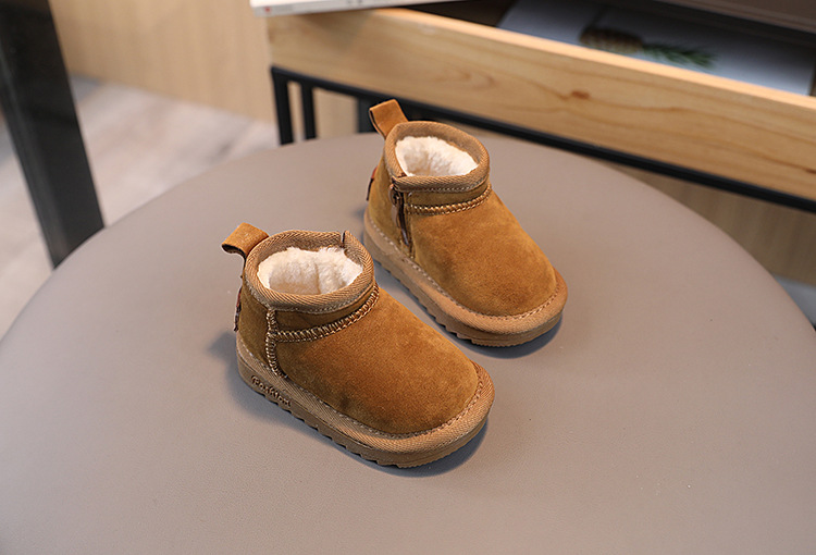 Ein Stück Drop Shipping neue Winterschnee Baumwolle 1-2 Jahre alte Kleinkindschuhe mit weicher Sohle verdickte kurze Stiefel für Männer und Frauen Schatz Baumwolle 0_voghion.com