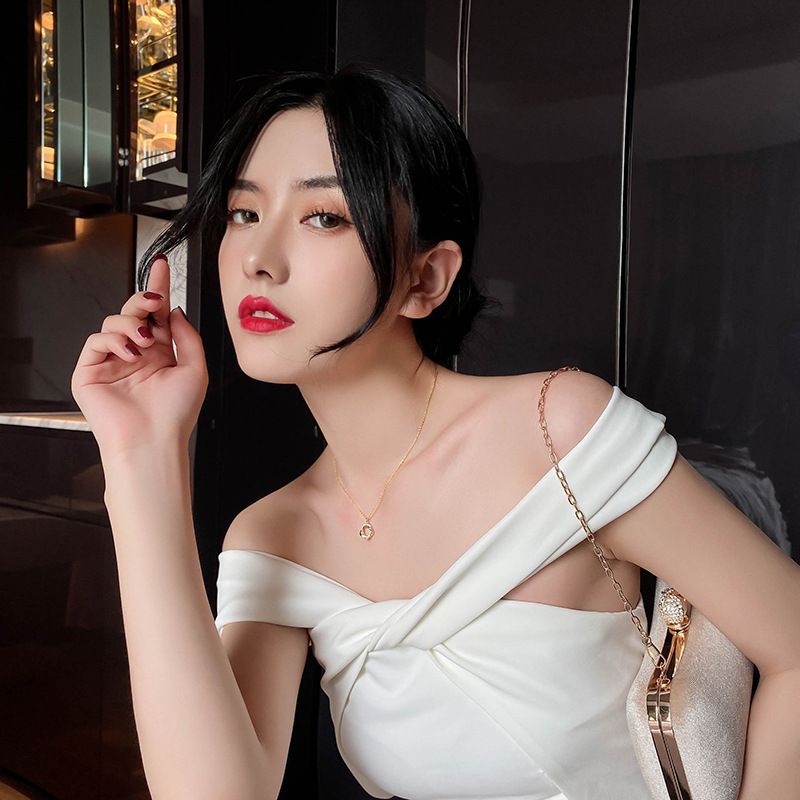Zuid-Korea's Oostpoort Gepersonaliseerde Trendy Diamant Ingebedde Geometrische Halsketting Halsketting Mesh Rood_voghion.com