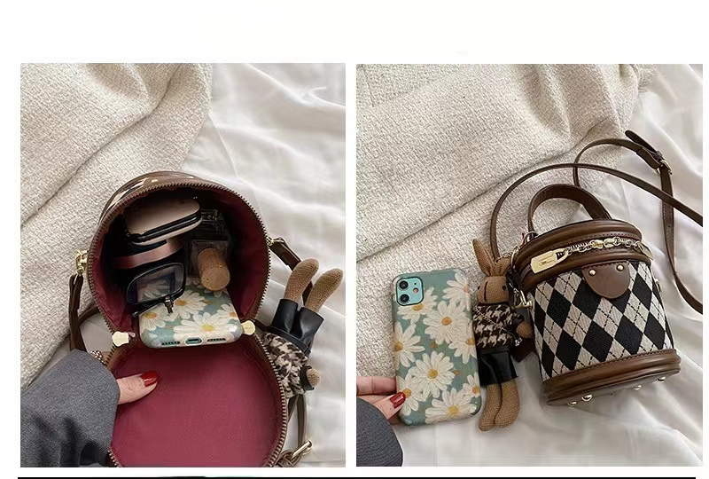 Borsa piccola popolare Borsa a tracolla portatile piccola folla di nuova moda 2023 da donna Borsa a secchiello portatile Texture Lingge_voghion.com