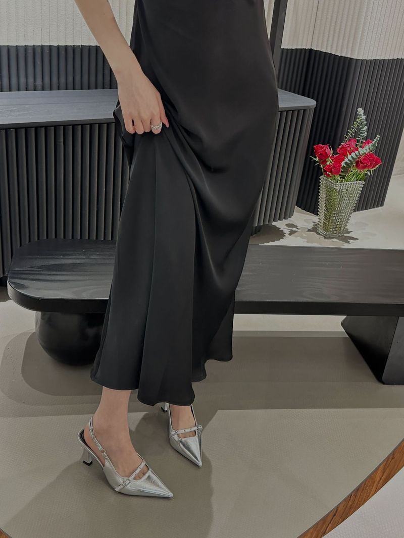 Stagione primaverile e autunnale 2024 Nuovi sandali Baotou alti con bocca superficiale rivettata, testa a punta da donna, temperamento, sottile_voghion.com