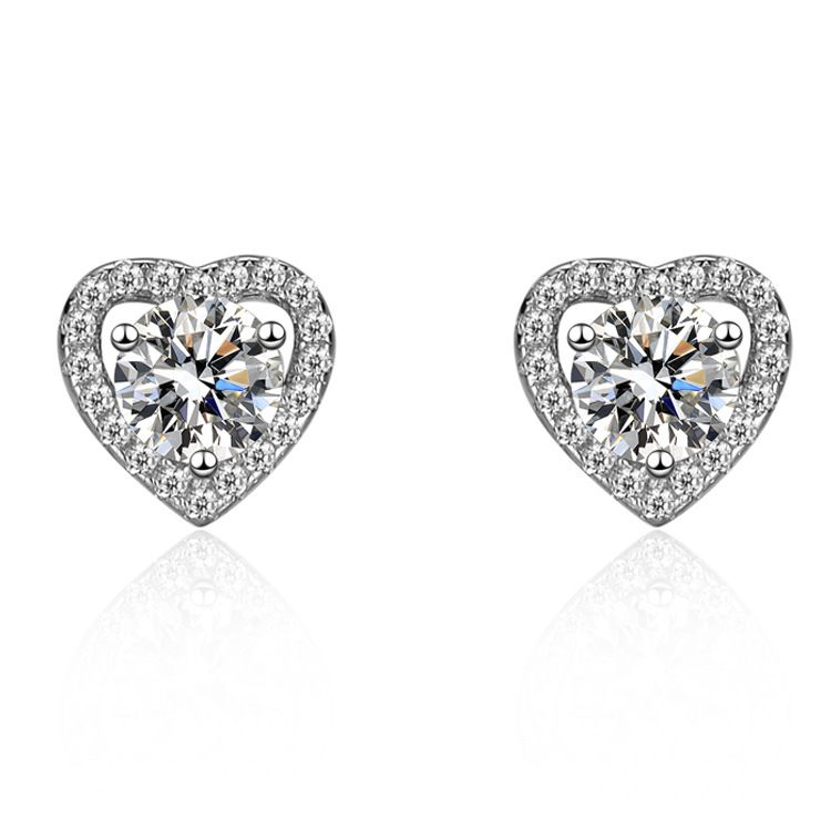 Orecchini Classici Imitazione Moissanite Cuore Zircone Orecchini Niche Temperamento Luce Lusso Stile Orecchini di Diamanti a Forma di Cuore di Alta Gamma_voghion.com