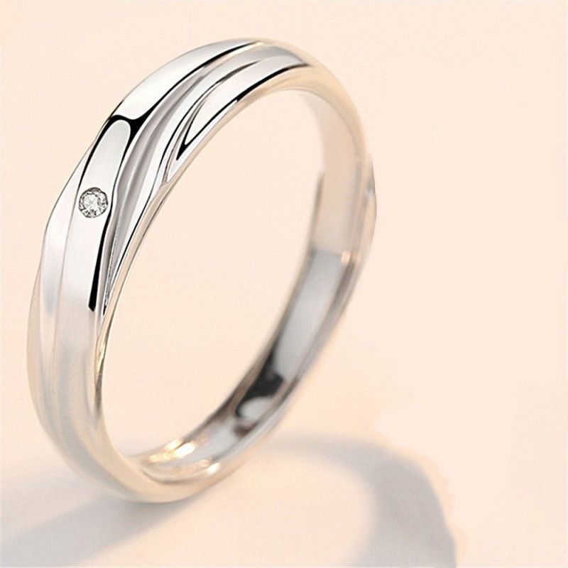 1 paio di anelli di coppia con cuore cavo e strass, per donna e uomo, alla moda, in argento, con zirconi lucidi, regolabili._voghion.com