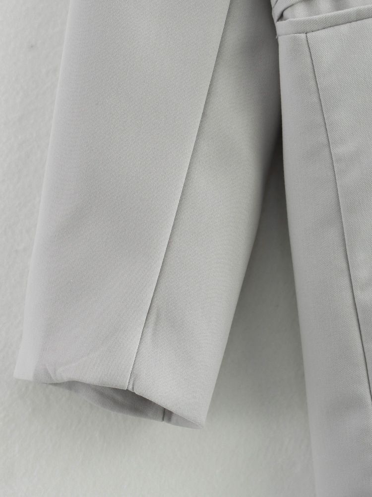 Roupas femininas estilo viajante, duas cores, bolsos decorados, abotoamento simples, cor sólida, paletó_voghion.com