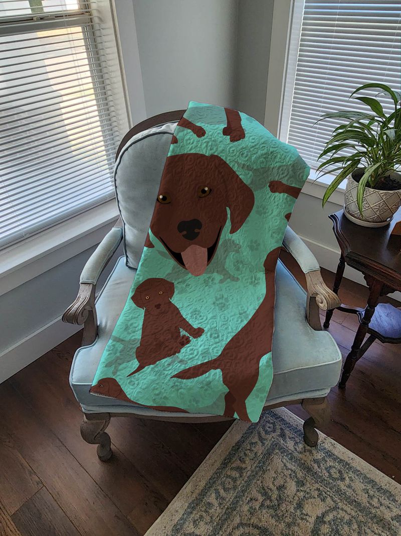Chocolate Labrador Retriever Quilted Blanket 50x60 Artwork Pattern Quilted Throw Blanket for Bed, Couch, Sofa, Soft and Lightweight_voghion.com