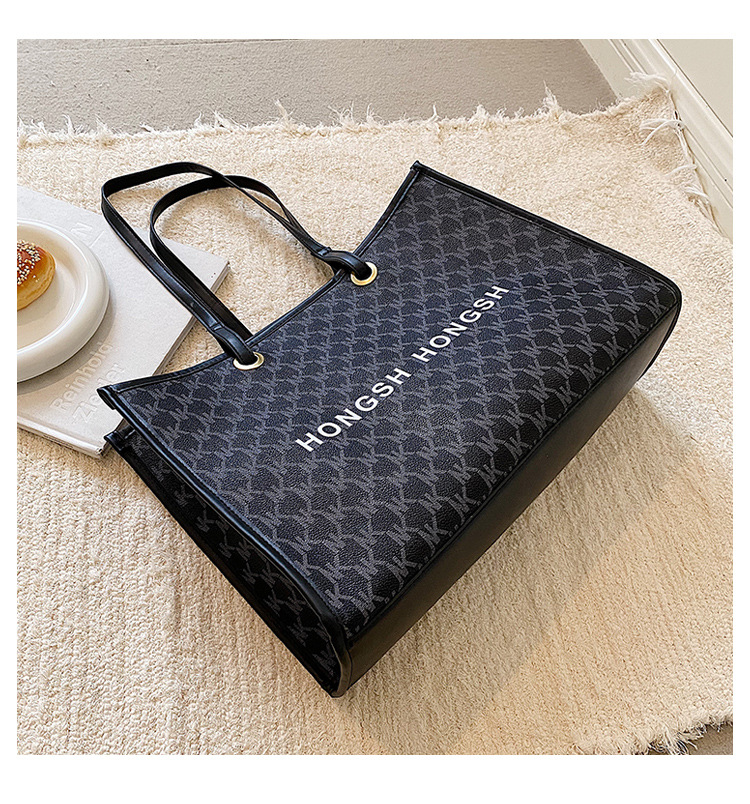 Borsa a tracolla all-in-one retrò da pendolare di moda da donna di nuova moda di grande capacità 2023. Borsa tote per classe universitaria_voghion.com