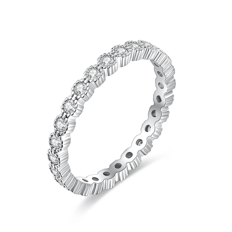 Anello da donna in argento sterling S925 con zirconi, mezza fascia dell'eternità, 7 pietre taglio principessa, design elegante e moderno per l'uso quotidiano._voghion.com