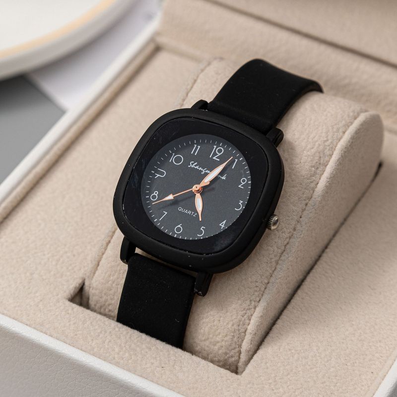 Montre à quartz pour enfants et femmes, couleur lait, sucre, fruits, étudiante, tempérament simple, mignonne, douce, fille fraîche_voghion.com