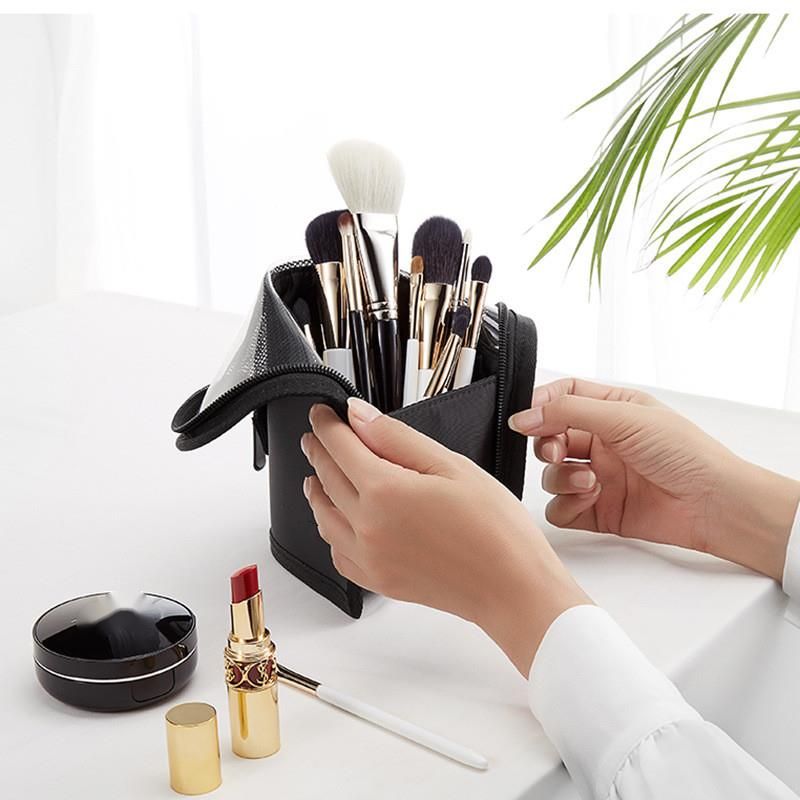 Reise-Kosmetikständer mit Reißverschluss und Pinselhalter für die Make-up-Organisation_voghion.com
