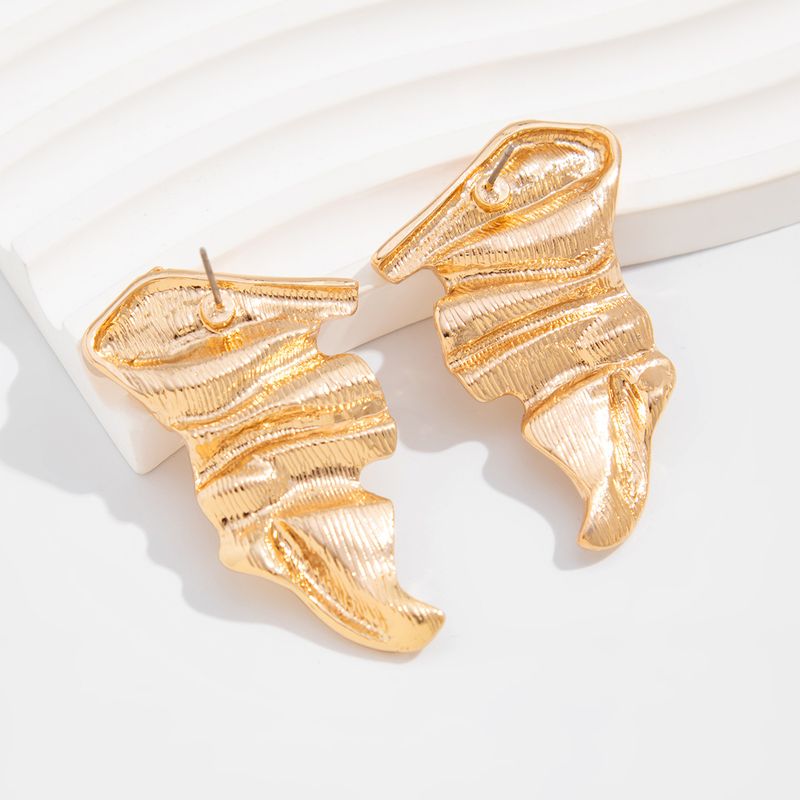 Exaggerated Layered Folding Stud Earrings, Simple Smooth Pleated Alloy Stud Earrings_voghion.com