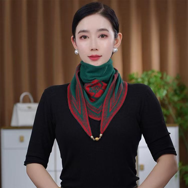 Autumn Winter New Fashionable Elegant Korean Style Versatile Knitted Camellia Color Block Magnetic Buckle Triangle Scarf_voghion.com