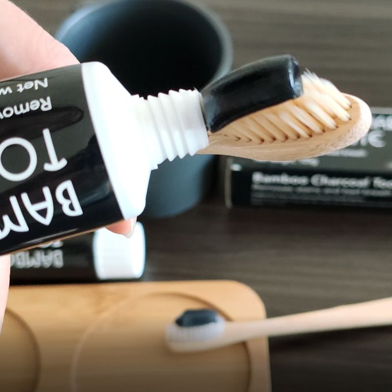 Dentifricio al carbone di bambù nero biologico a prezzi economici all'ingrosso, etichetta privata_voghion.com