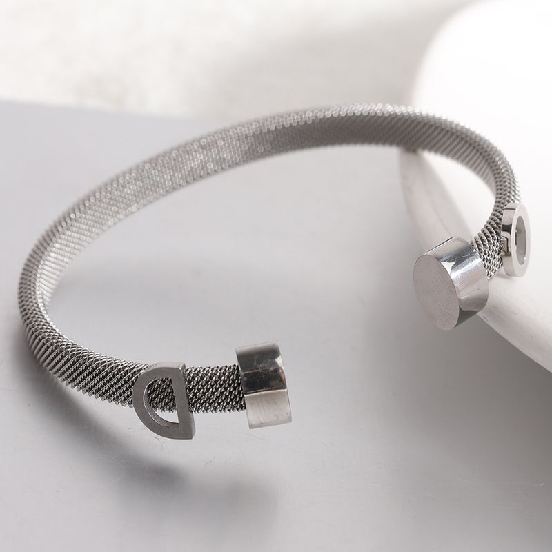 2 STÜCKE Elegante Und Minimalistische Weibliche Edelstahl Draht Kabel Öffnung OD Brief Armband_voghion.com