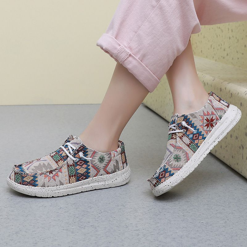 Bohemian style couple canvas casual lightweight loafers, men's and women's cloth shoes, Canvas Loafers_voghion.com