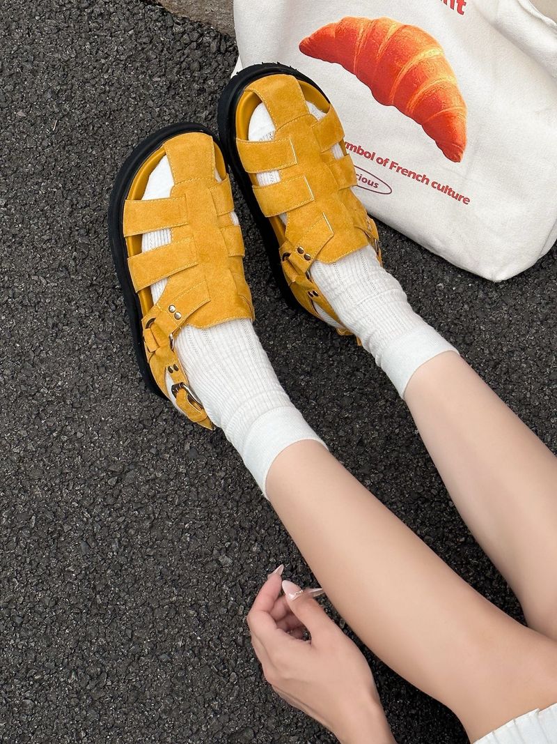 2025 Summer New Cowhide Closed-Toe Roman Women, Casual Versatile Studded Fashion Sandals For Beach_voghion.com