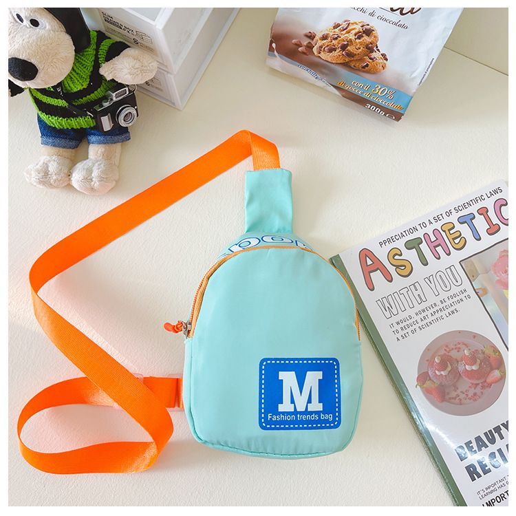 Kanner-Hüfttasch - Mini-Rucksak mat M-Buschtawendruck fir Jongen (Benotzerdefinéiert Logo, fir op Reesen a Schoul)_voghion.com
