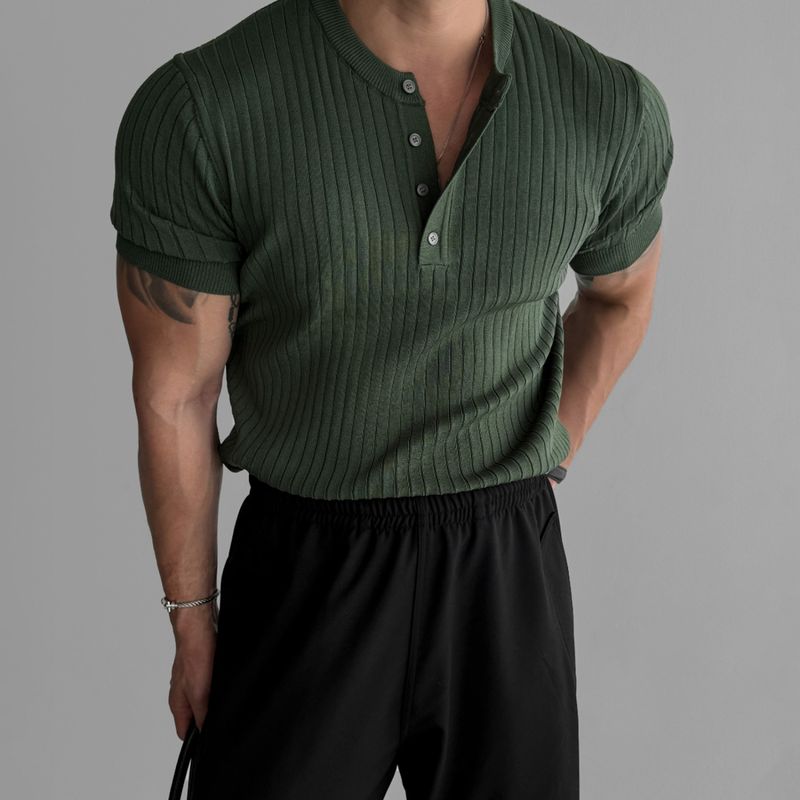 Camiseta masculina de manga curta Old Money Aesthetic, de malha texturizada de luxo, respirável e com caimento solto, com decote em V casual (branco/preto/verde/marrom)_voghion.com