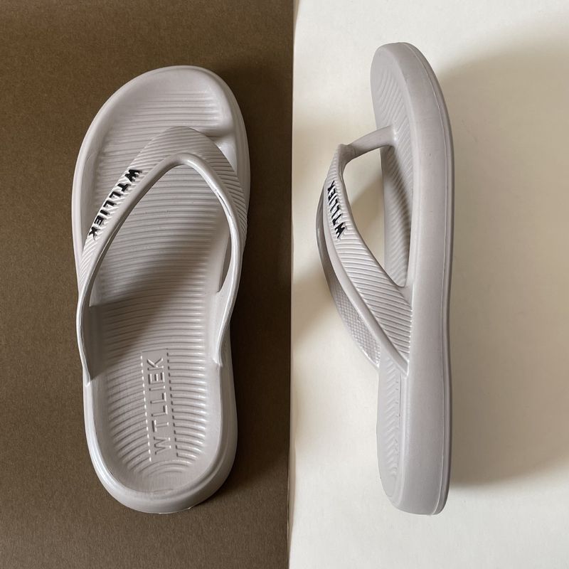 Sandali a spina di pesce per abbigliamento casual estivo, marchio alla moda antiscivolo con suola spessa e intersuola in EVA con clip, sandali da spiaggia da uomo e_voghion.com