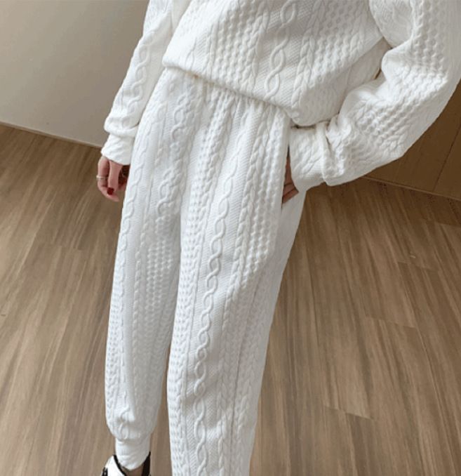 Abbigliamento da donna, maglione girocollo con tasca e maniche lunghe in jacquard_voghion.com