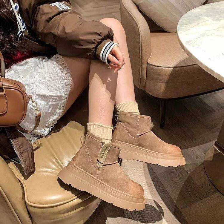 Thick Bottom Snow Female 2025 Winter New Waterproof Thickened Tube Northeast Cotton Shoes Non-slip Padded Warm Short_voghion.com