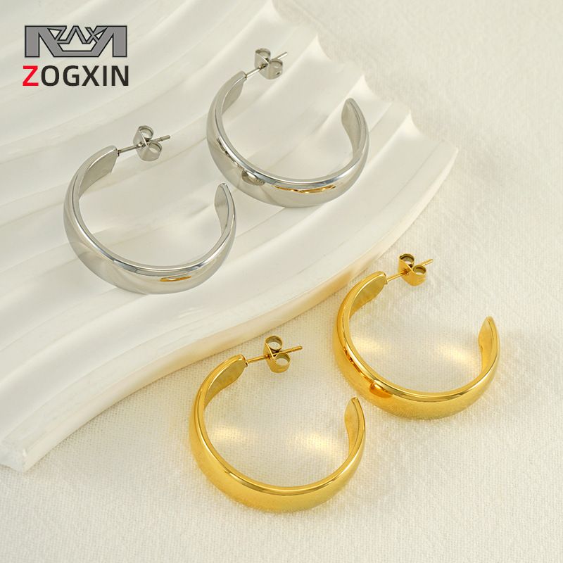 Boucles d'oreilles creuses polyvalentes en acier inoxydable doré bicolore en forme de C, style géométrique Ins Style 2023, pour femmes_voghion.com