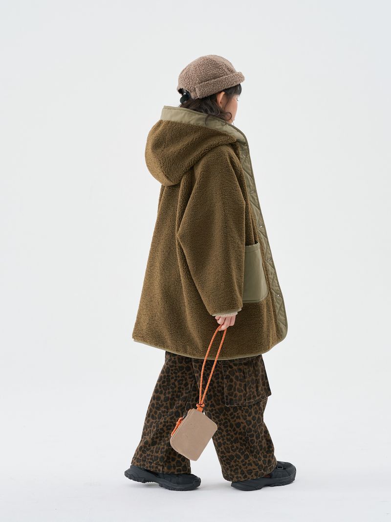 Giacca in peluche per ragazzi e ragazze autunno e inverno 2025, nuova giacca invernale per bambini, con parte superiore spessa e doppia faccia, stile coreano accattivante_voghion.com