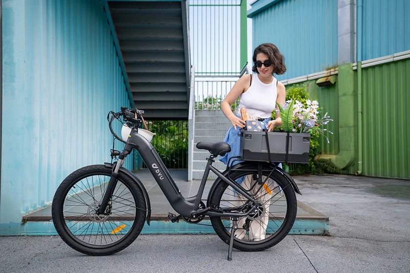 DYU C1 Elektresch Vëlo Fir Erwuessener, 26 Zoll All-Terrain Stadpendler Ebike Mat 350W Motor, 36V 10Ah Batterie_voghion.com