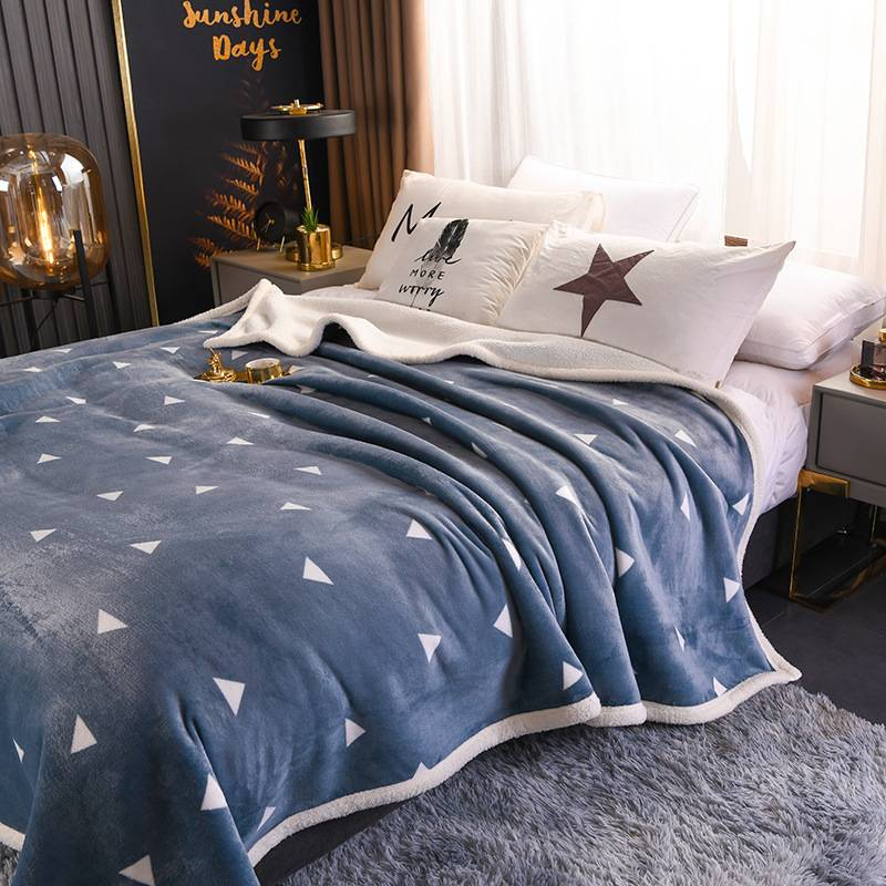 Plüsch-Fleecedecke für Kinder aus Lammfell – ultraweiche doppellagige Sherpa- und Korallenfleecedecke_voghion.com