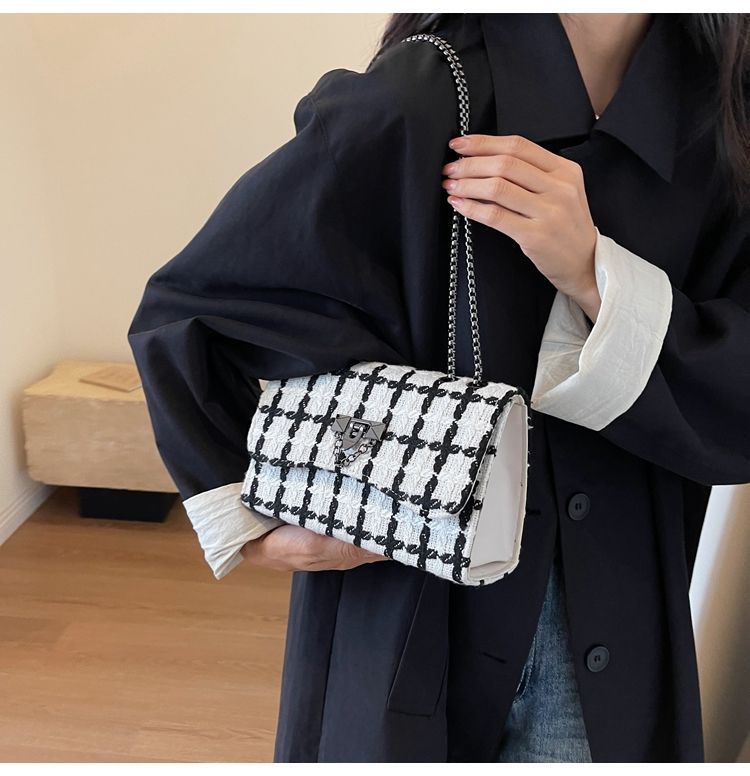 Xiaoxiangfeng Licht Luxus Wolle für Frauen 2023 Neue Trendy Mode Kette Textur Einzelnen Schulter Crossbody Kleine Quadratische_voghion.com