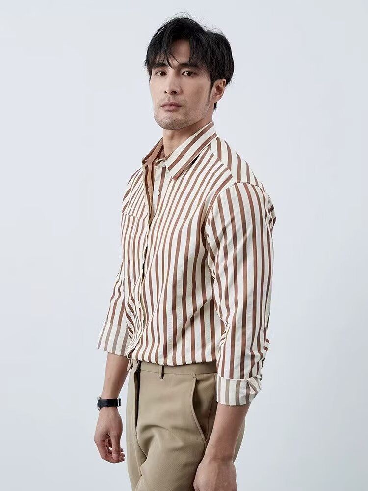 Giacca casual giapponese a righe testurizzate, risvolto color block, camicia da uomo alla moda in stile coreano da un pollice, camicia interna ed esterna_voghion.com