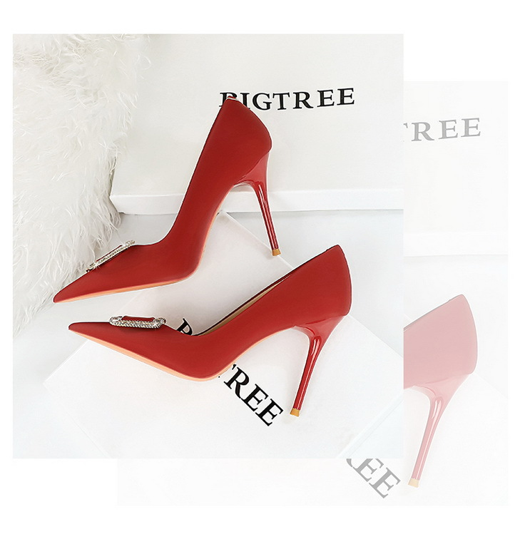 3265-K6 Fashion Banquet High Heels With Thin Heels, Shallow Mouth, Pointed Satin Metal Rhinestone Button Single Shoes_voghion.com