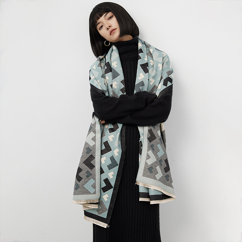 Summer New Geometric Cashmere Scarf Women's Shawl Cloak Fashion Ethnic Style Split Warm Tassel Blanket_voghion.com