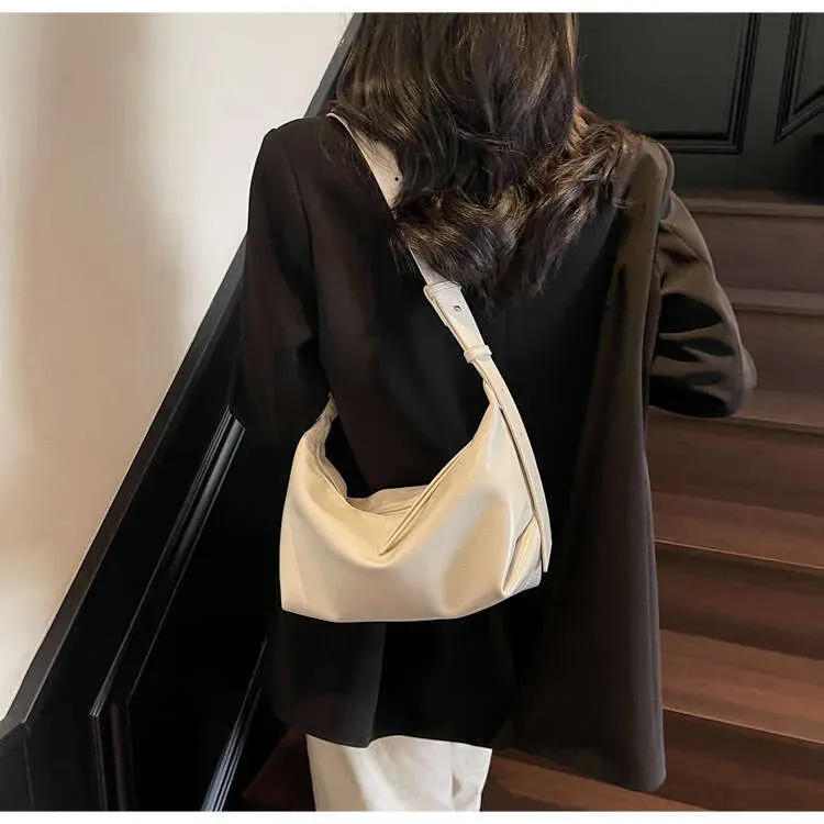 Borsa a tracolla monospalla in tinta unita, di grande capacità, casual e testurizzata, per donna_voghion.com