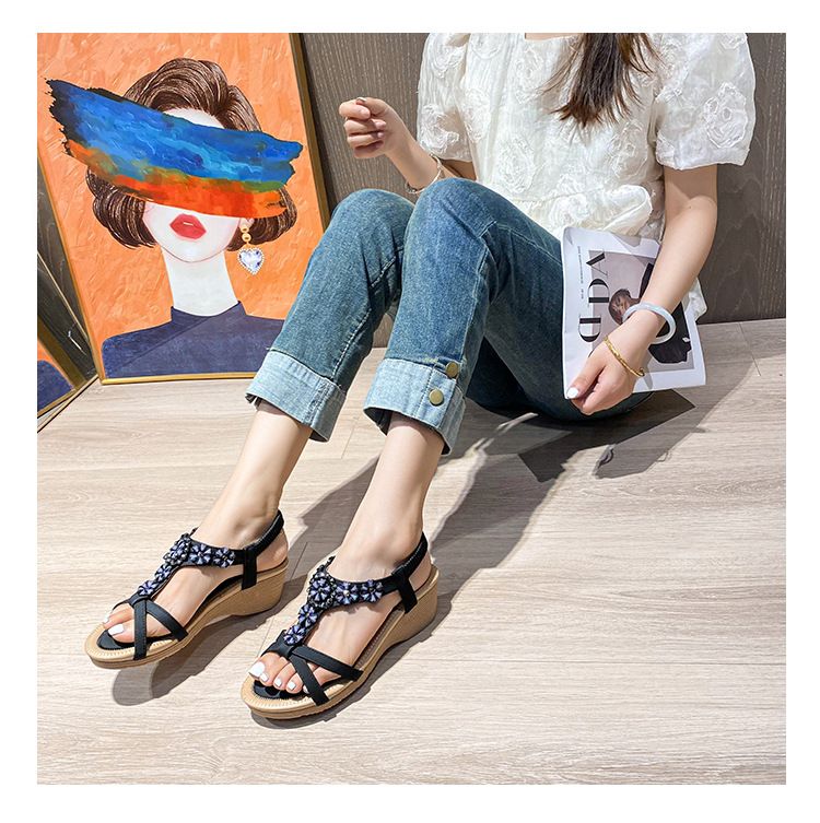 Women's fashion sweet sandals women's flower rhinestone large size wedges beach shoes_voghion.com