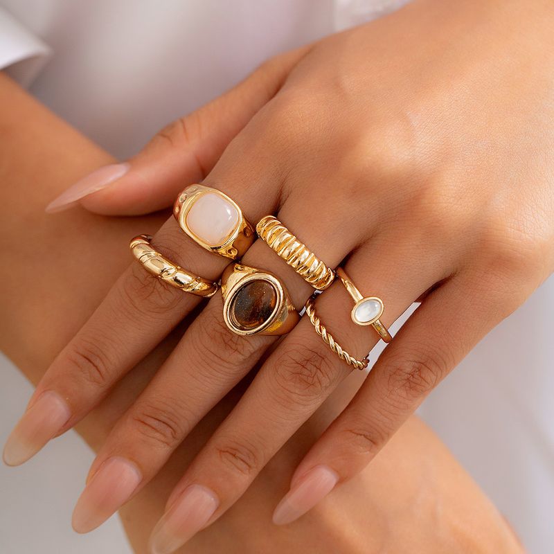 Nuovo set di anelli in lega irregolare in stile minimalista con texture intrecciata per le donne_voghion.com