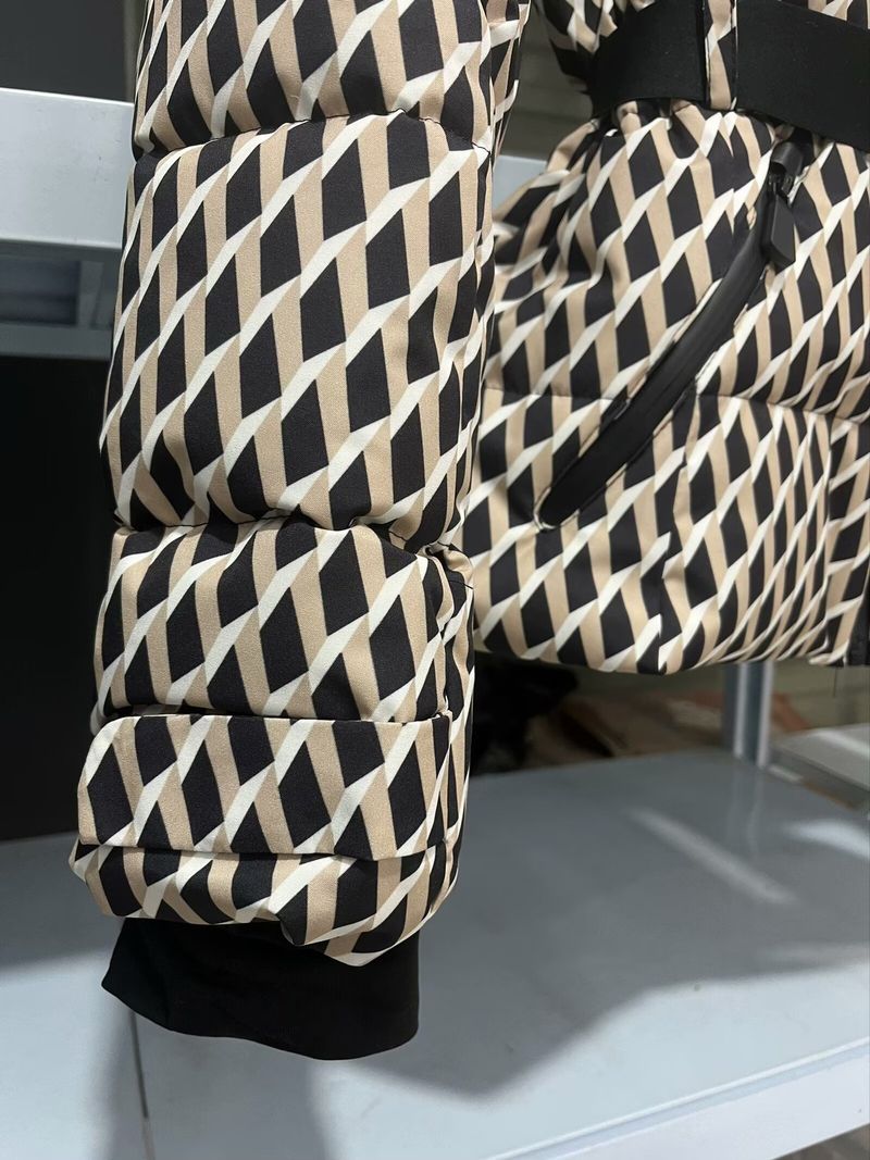Women's Clothing Women's Stylish Ski-Inspired Hooded Down Jacket With Waist Cinching - Winter Warm Padded Coat In Black/Checkered/Silver/Blue Floral_voghion.com