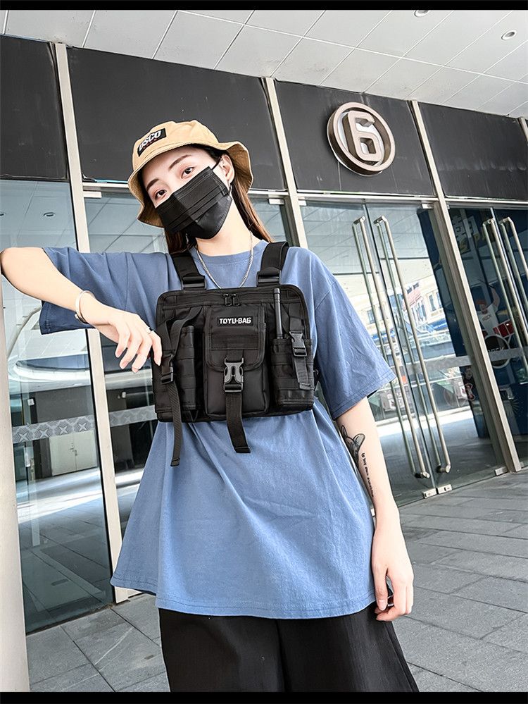 Tactical Chest Bag Trendy Splitter Ny Ins Men's og Women's Hong Kong Style Ryggsekk Bryst Bag Outdoor Workwear Vest Style Tactical Backpack_voghion.com