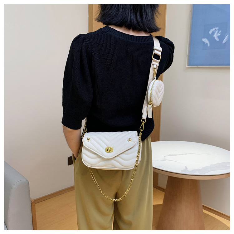 Borsa da donna 2023 Nuova borsa in filo da ricamo Borsa versatile con tracolla larga Borsa a tracolla con catena Borsa per ascella_voghion.com