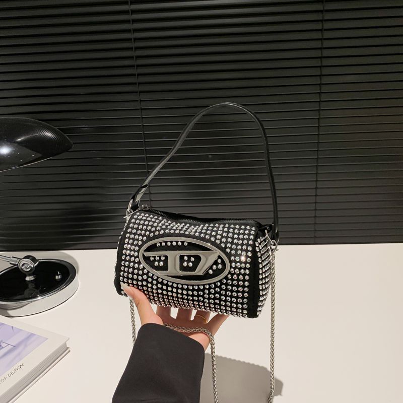 Bolso de hombro de lujo para mujer, con superficie brillante de metal, letras tachonadas, gran capacidad, cremallera, correa ajustable, multifunción, para uso diario, 17,5 x 7 x 10,5 cm._voghion.com
