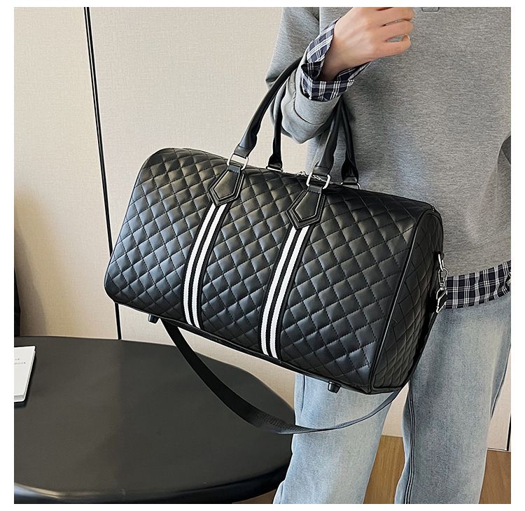 Borsone da viaggio in PU resistente con design impermeabile, grande capacità 20-35 litri, elegante borsa a tracolla multiuso per palestra, viaggi del fine settimana_voghion.com