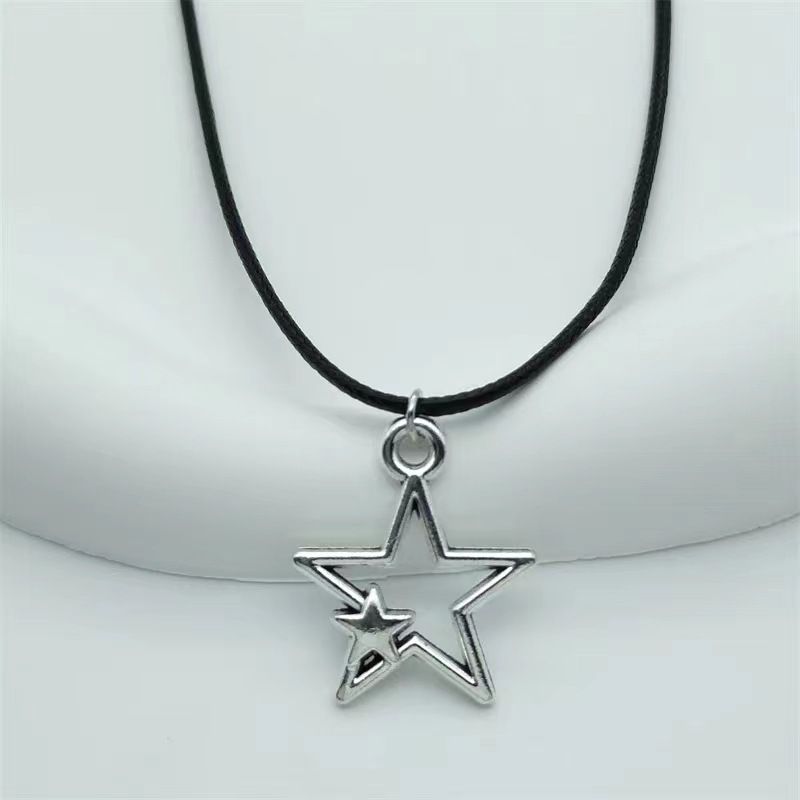 Five pointed shaped jewelry, personalized and fashionable alloy star pendant, black rope necklace_voghion.com