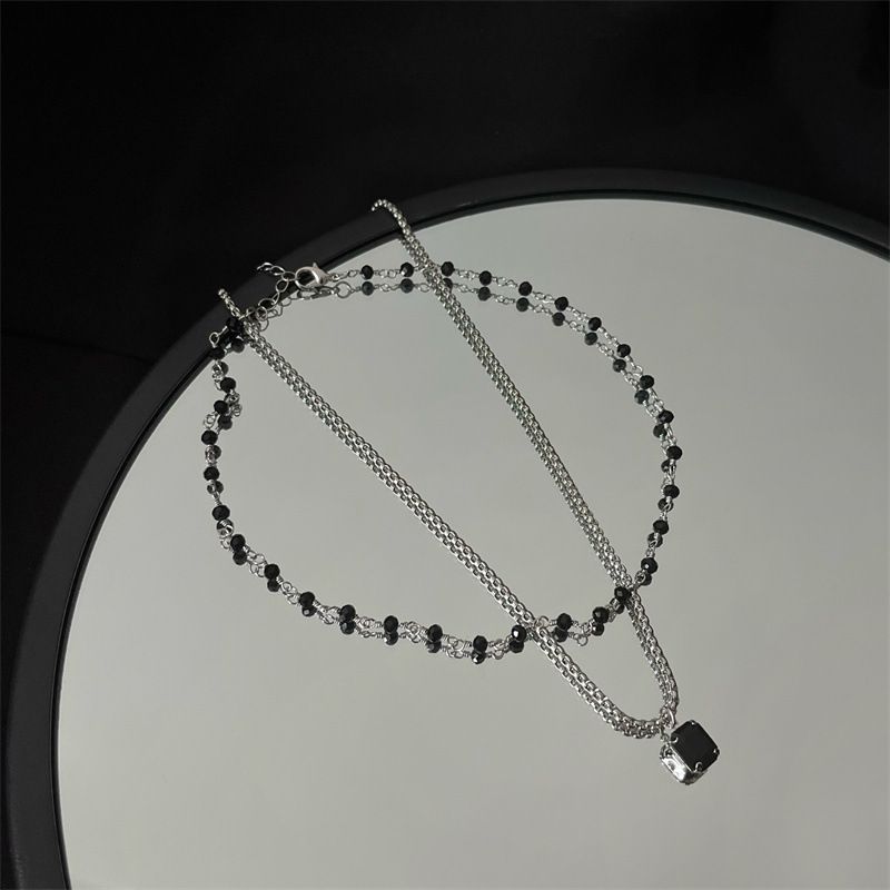 Süße, coole, doppelt gestapelte Halskette mit schwarzem Edelstein für Damen, Nischen-Premium-Design, Schlüsselbeinkette, Spice Girl-Halskette, Gezeiten-Accessoires_voghion.com