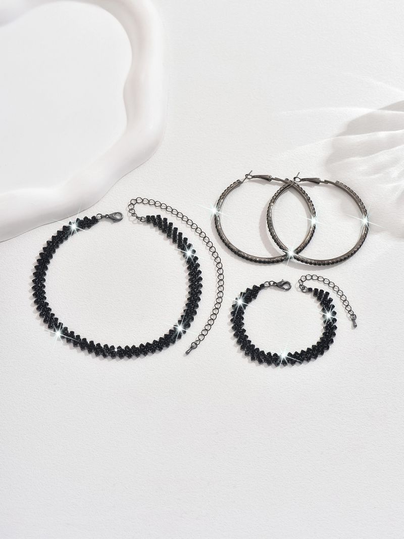 Set di gioielli da donna, collana, collana versatile alla moda e alla moda, dolce girocollo, collana con diamanti, orecchini e bracciale._voghion.com